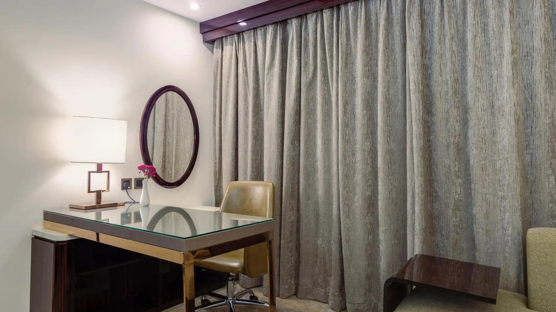 Al Ertiqaa Hotel ジェッダ